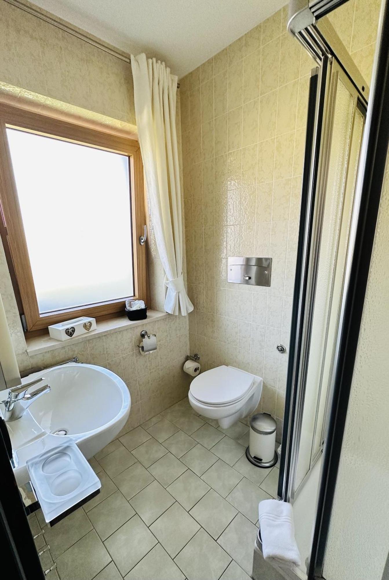 Gaestehaus Wiesegg Reit im Winkl Ruang foto